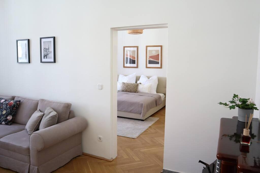 Bloom - Cozy Apartment, 5 Stops To City Center Відень Екстер'єр фото